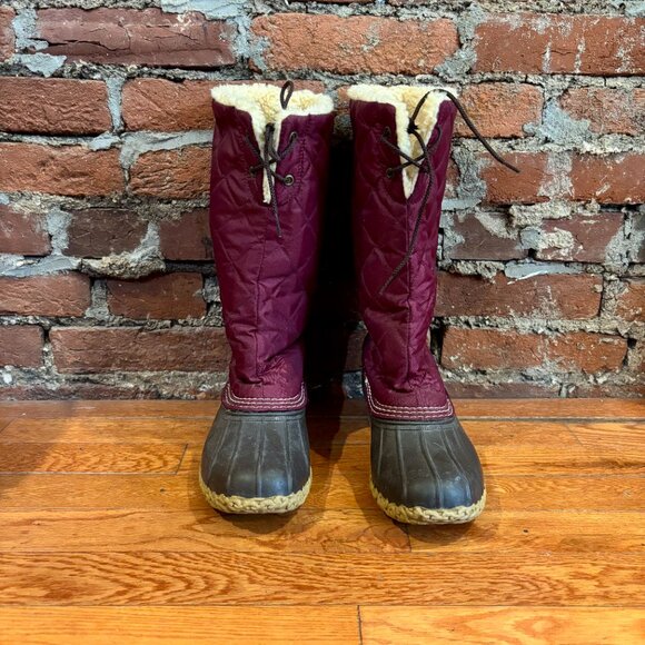 L.L. Bean Women's size 7 Burgandy Quilted Shearling Snow Bean Boots - Picture 2 of 5